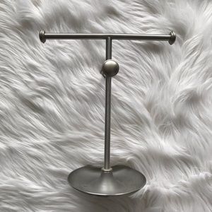 Necklace and bracelet holder